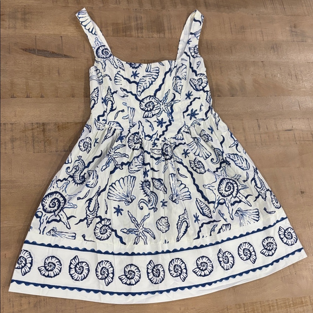 H&M Seashell Dress with Flared Skirt Size Small NWT NEW - Picture 7 of 12